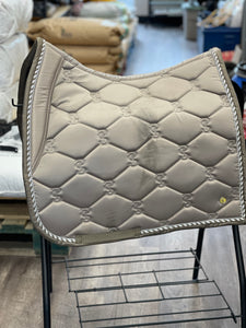 *USAGÉ* Tapis de Dressage PS of Sweden
