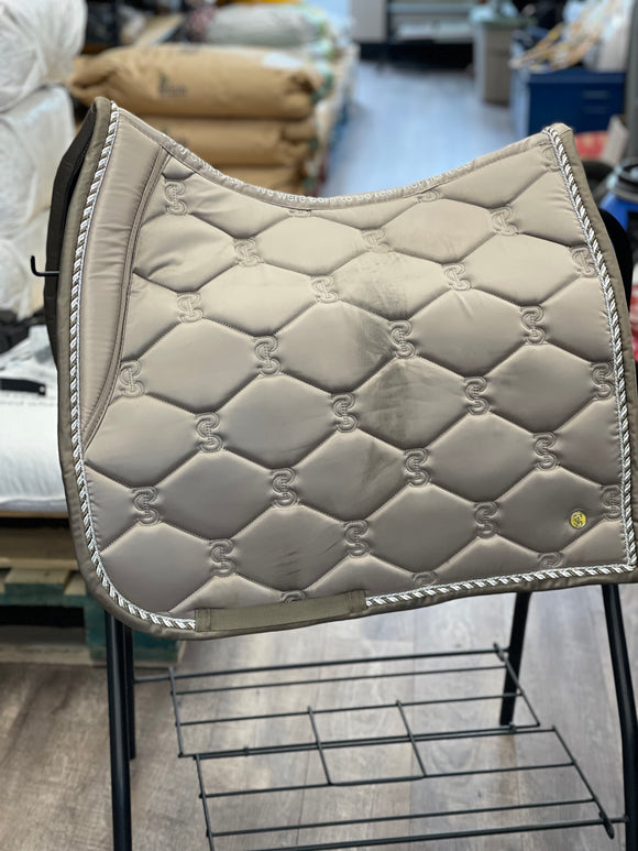 *USAGÉ* Tapis de Dressage PS of Sweden