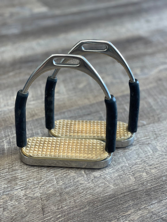 *USAGÉ* Étriers flexibles noirs