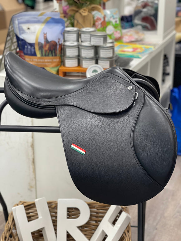 *USAGÉ* Selle de Saut Equestro 17.5